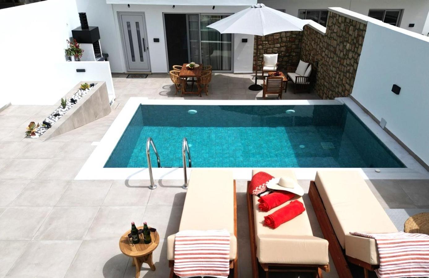 Valantina'S & Mannouel Lardos Luxury Villas Extérieur photo