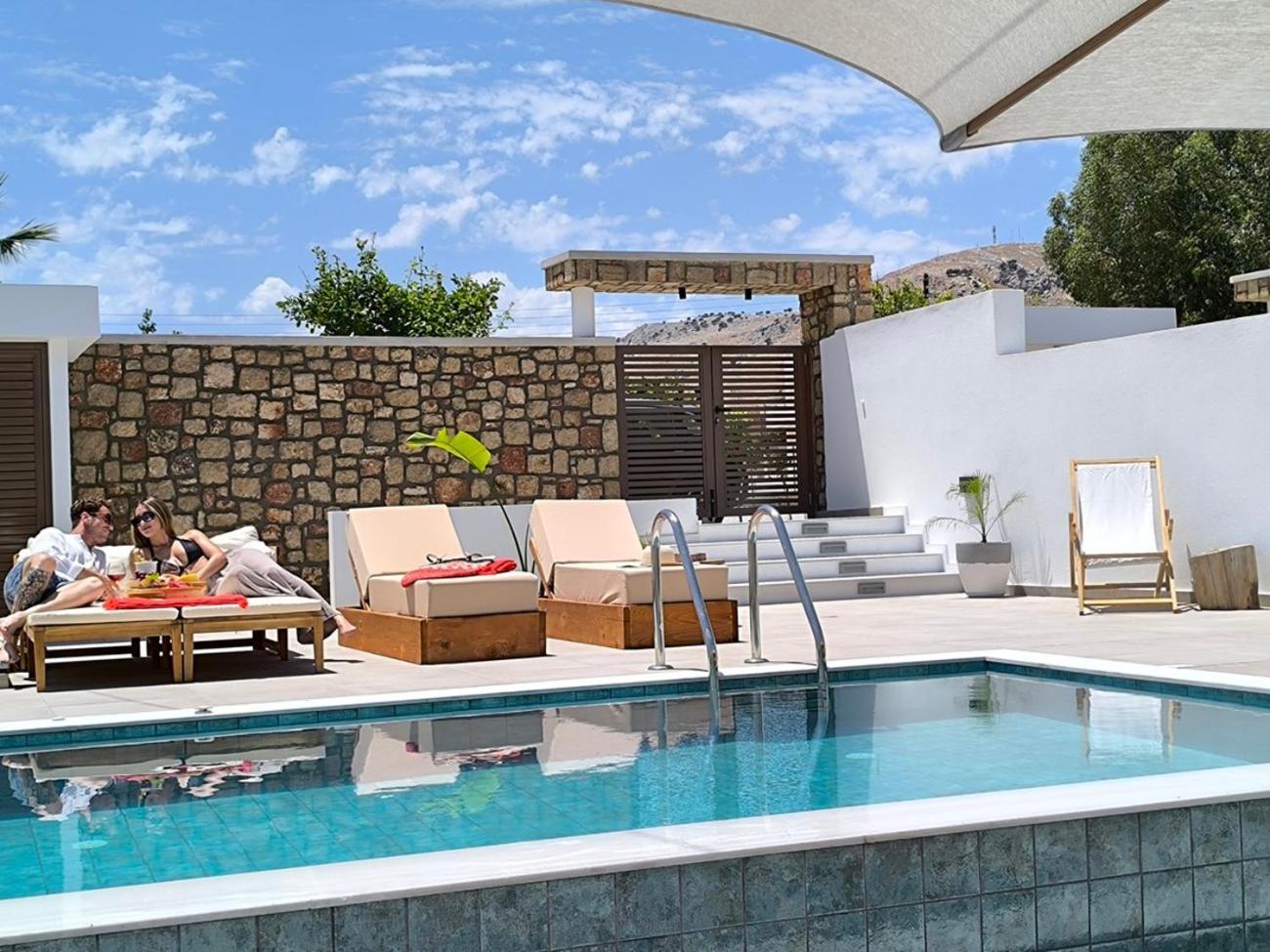 Valantina'S & Mannouel Lardos Luxury Villas Extérieur photo